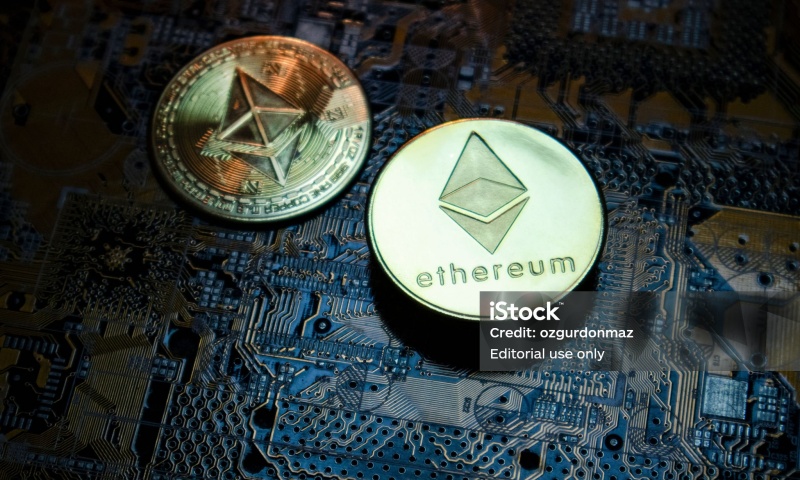 去中心化交易所（DEX）的崛起：未来交易的创新模式与挑战_交易之路如何构建_交易引擎策略