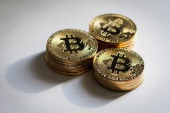 2024年比特币交易量超过美元：加密货币时代的新篇章